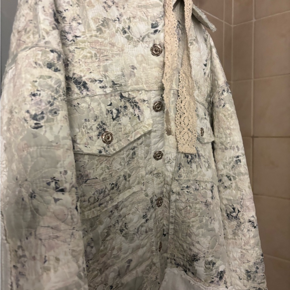 POL Women's Floral Utility Jacket - Cream  and Gray